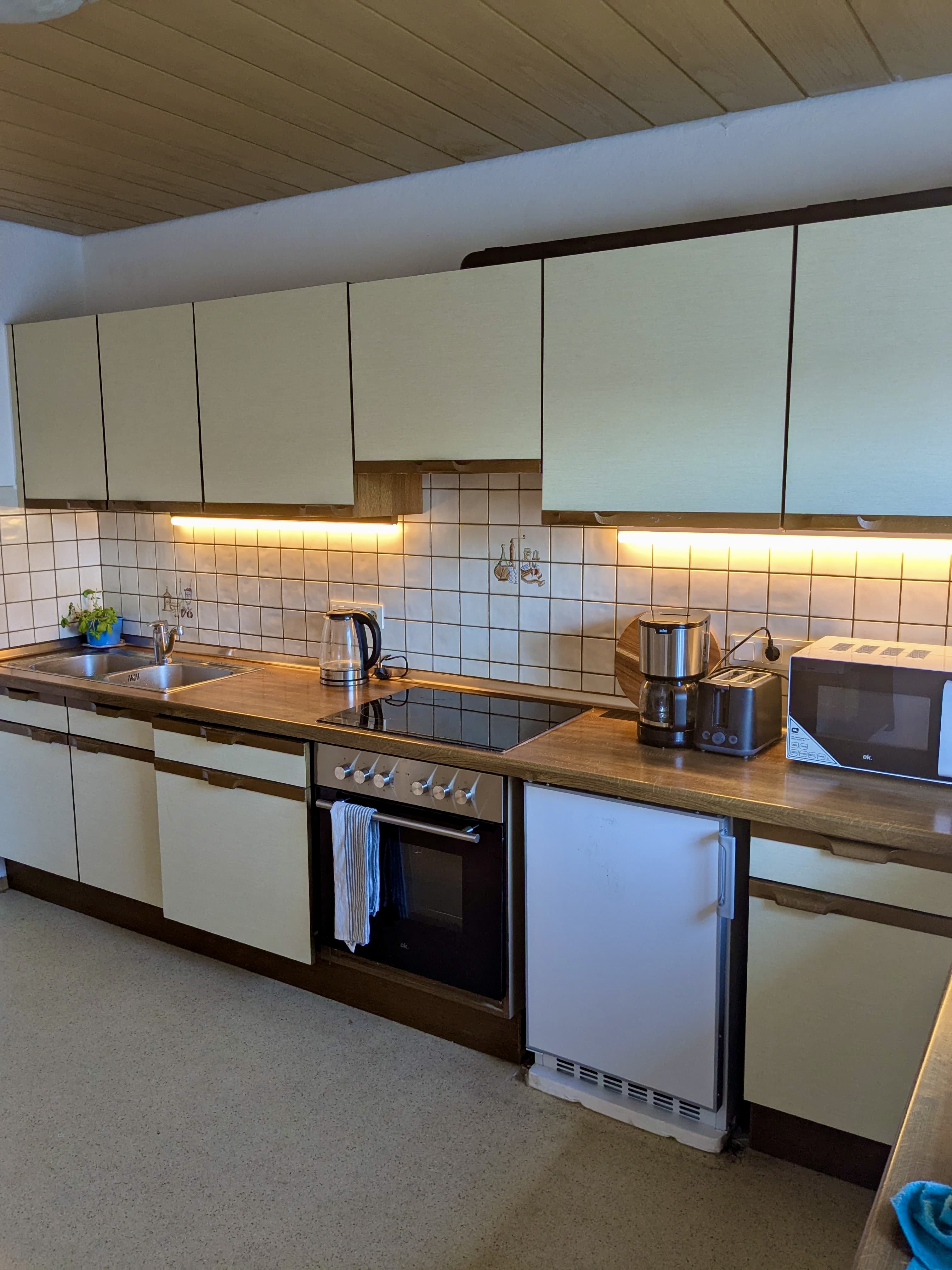 Two Bedroom Apartment - Image 5